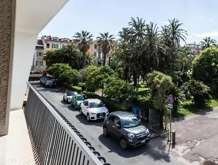 Al 22 Casa de hóspedes 3*