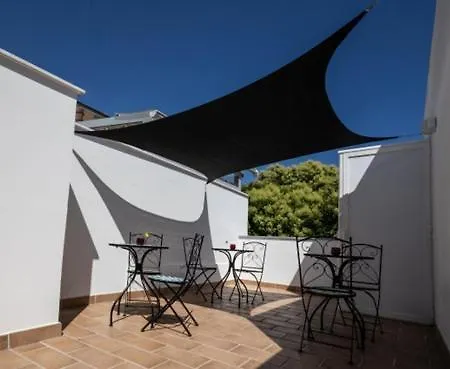 Casa de hóspedes Al 22 3*